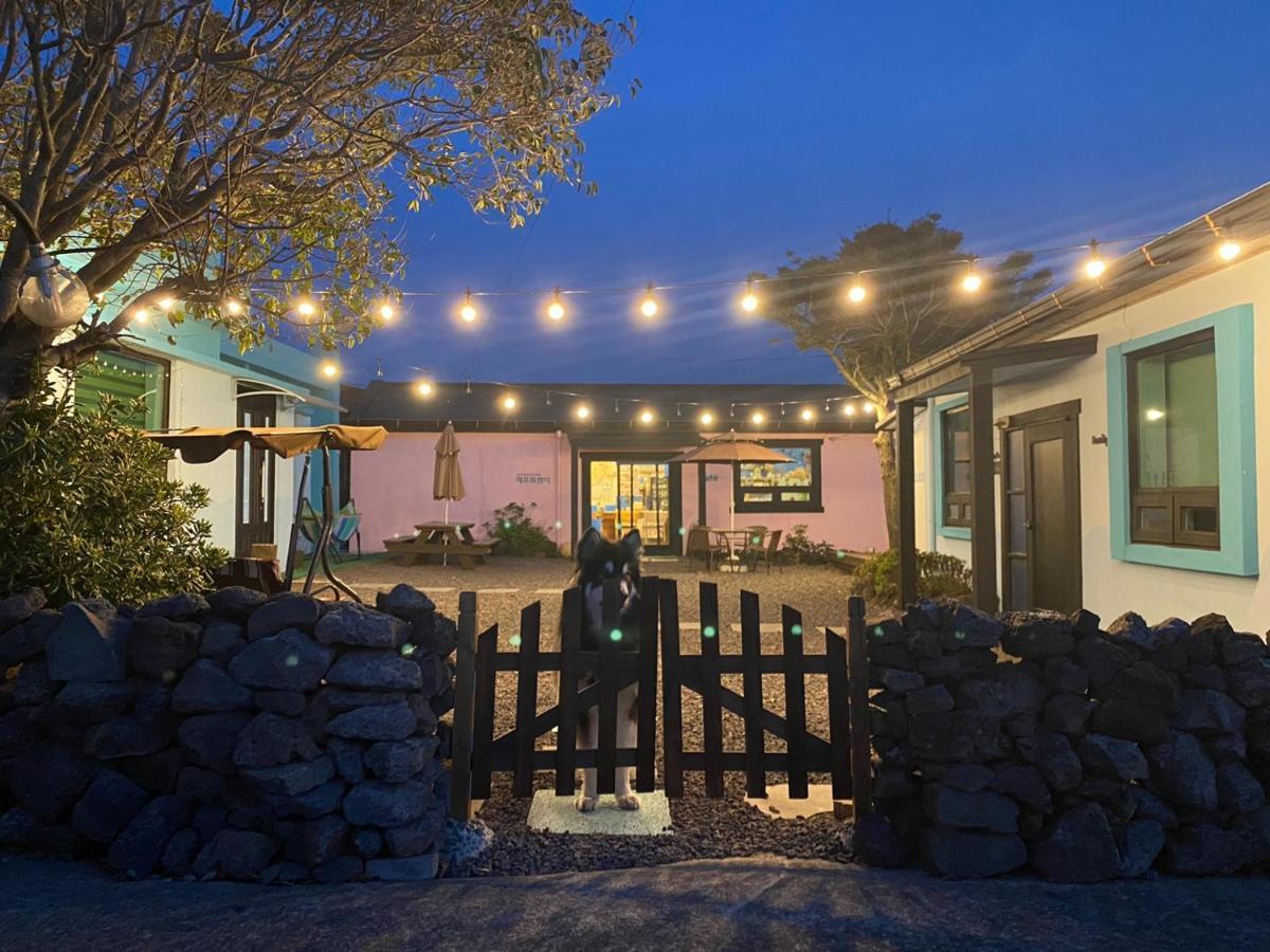 Lefthander Guesthouse Jeju Buitenkant foto