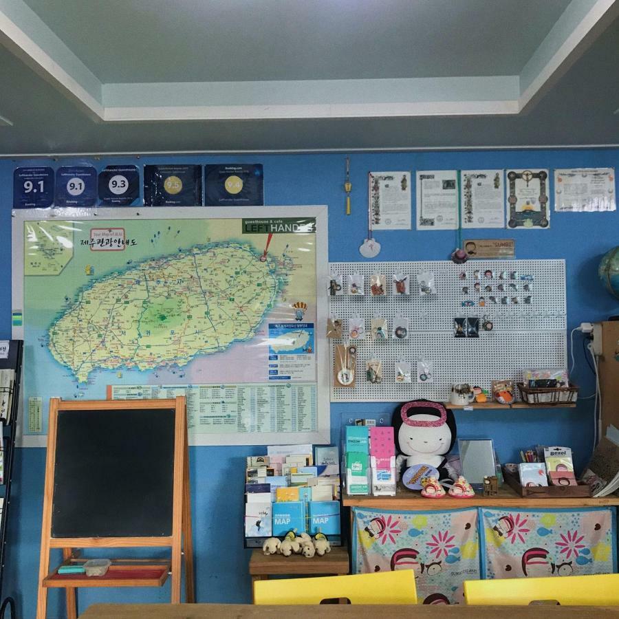 Lefthander Guesthouse Jeju Buitenkant foto