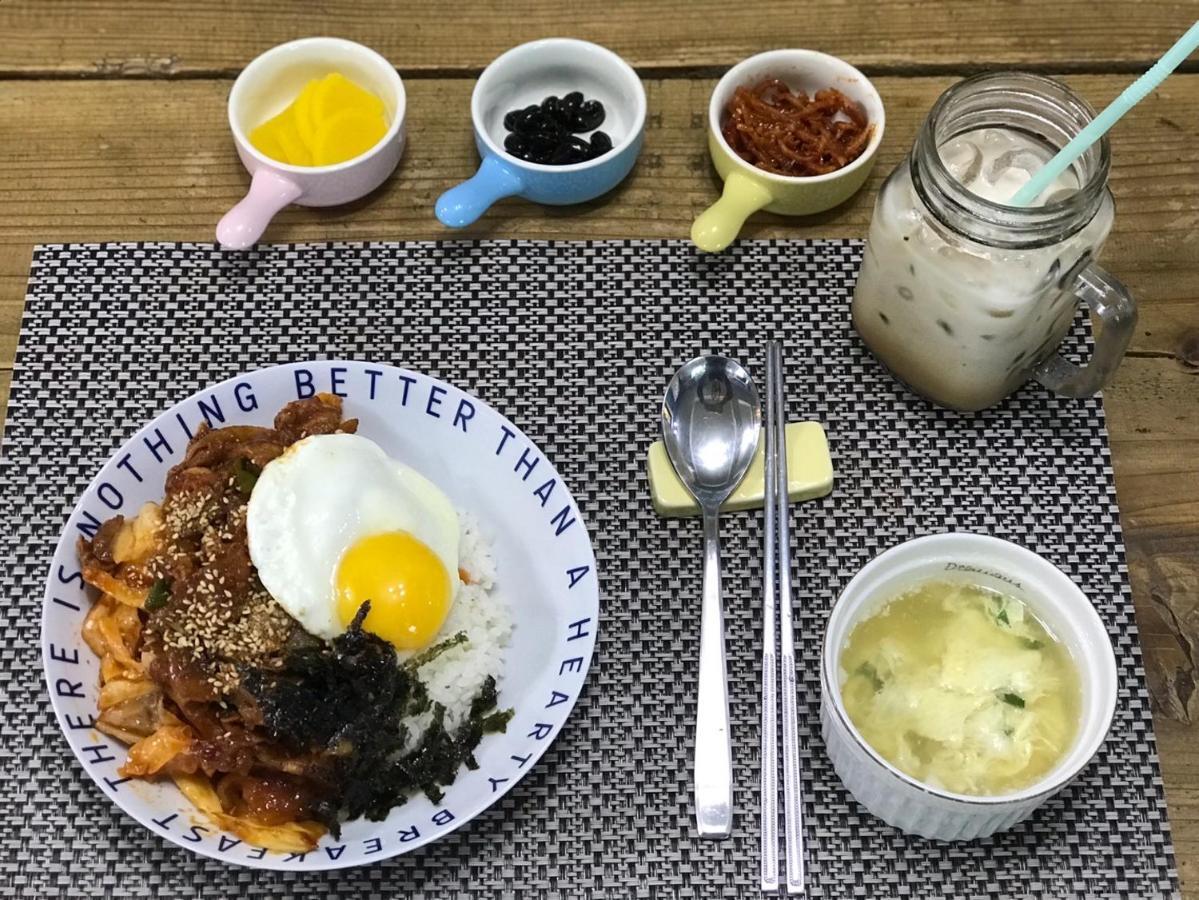 Lefthander Guesthouse Jeju Buitenkant foto